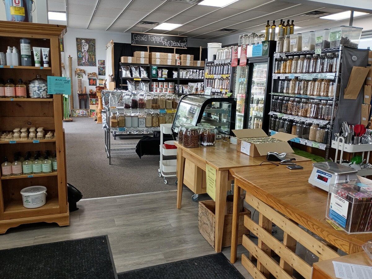 Intérieur de la boutique Pots-Étiques