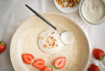 dessert de creme chantilly et fraises